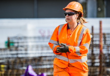 Trabajadores migrantes: mayor representación femenina