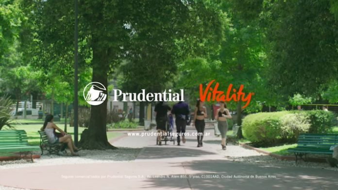 prudential seguros campaña publicitaria vitality