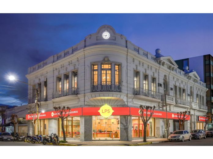 la perseverancia seguros puesta valor reloj monumental