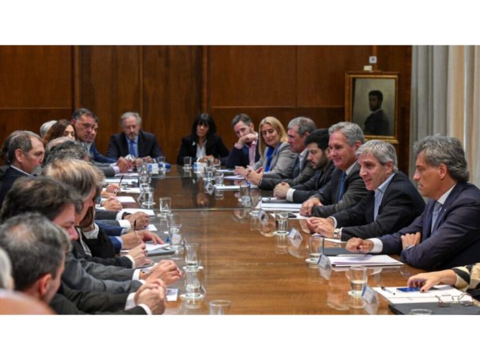 ministro economía aseguradoras 2025